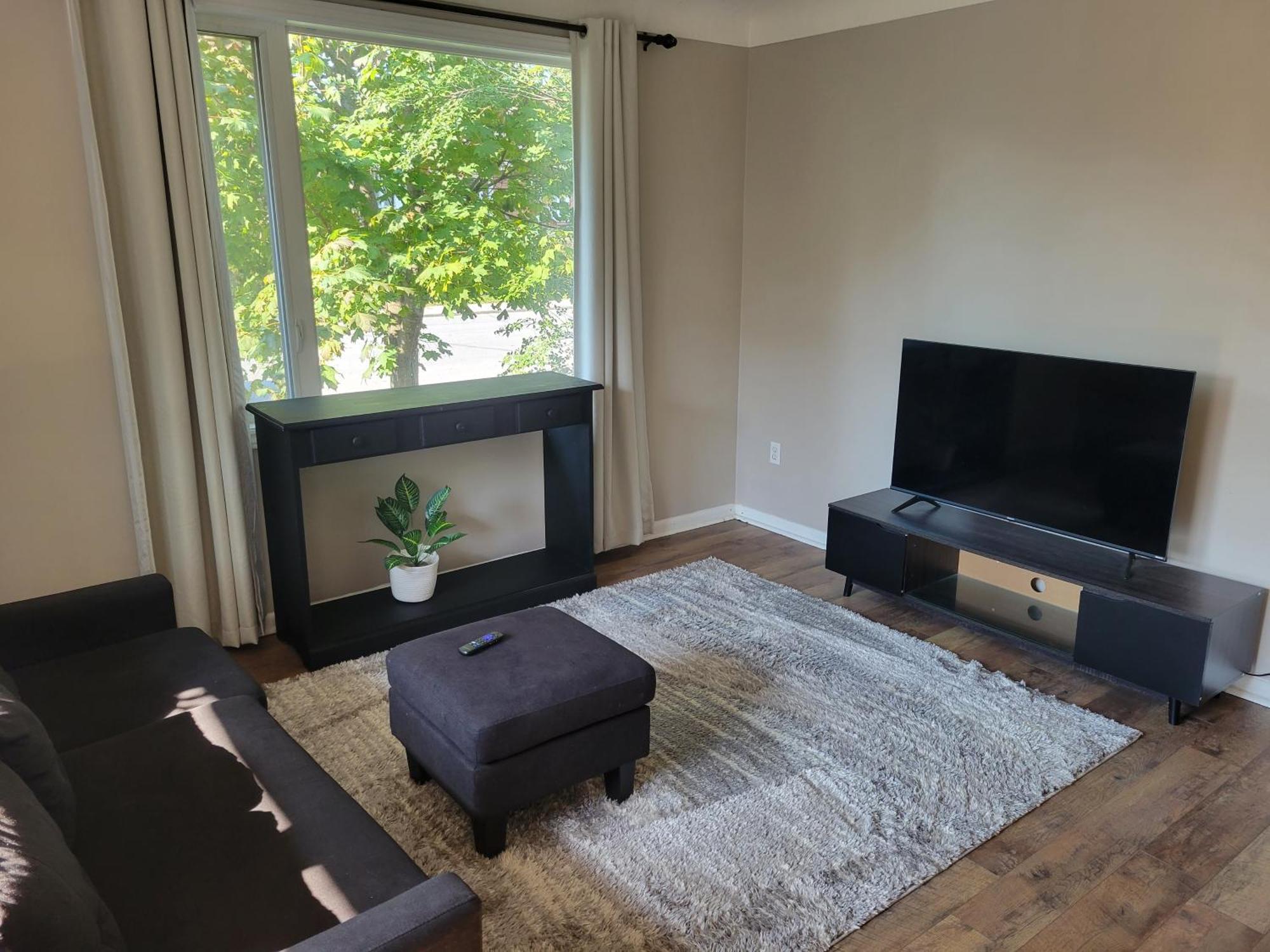 Comfy Rooms Stay - Unit 1 Кингстън Екстериор снимка
